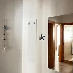 Nicole's House דירה